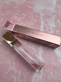 Lip Gloss Patrick ta Toño She’s an influencer